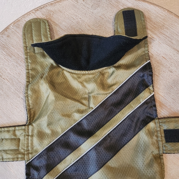 Good 2 Go Green Dog Coat- Size Small - Picture 4 of 4